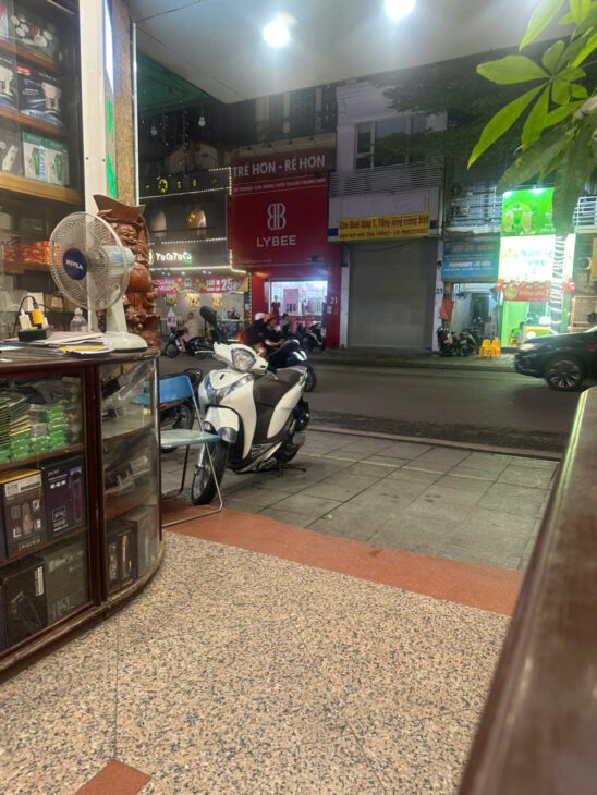 Siêu phẩm 1 mặt phố, 2 mặt ngõ, mặt tiền khủng, kinh doanh đa dạng, vị trí kim cương, ngay ngã tư