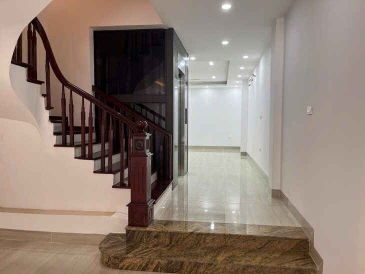 BIỆT THỰ LIỀN KỀ KĐT VĂN PHÚ – VỊ TRÍ KINH DOANH ĐẮC ĐỊA – THANG MÁY – GIÁ 22 TỶ