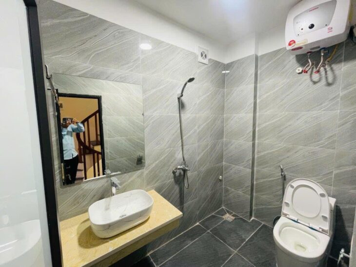 NHÀ KHƯƠNG TRUNG GẦN ÔTÔ 28M X 4 TẦNG GIÁ NHỈNH 5 TỶ – NHÀ XÂY CHẮC CHẮN Ở LUÔN