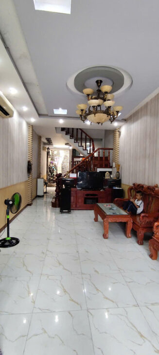 BÁN NHÀ 3 LẦU ĐẸP HẺM 1/ MÃ LÒ – NỞ HẬU, FULL NỘI THẤT GỖ CAO CẤP – GIÁ CHỈ 7.X TỶ