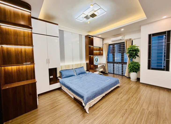 SIÊU HIẾM TRẦN KHÁT CHÂN, NGÕ THÔNG, THANG MÁY, 4 NỔI 1 HẦM, 68M2 GIÁ 12.X TỶ