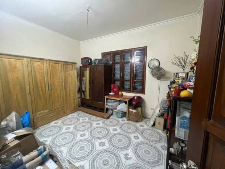 TRUNG TÂM CẦU GIẤY – SỔ PHÂN LÔ 80m x3 tầng, mặt tiền rộng Giá 18,9 Tỉ