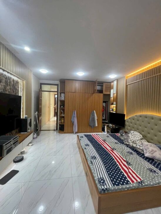 MẶT NGÕ NGÔ QUYỀN 30M RA PHỐ ÔTÔ ĐỖ CỬA GIÁ 13 TỶ MẶT TIỀN 4.5M