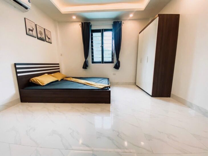TÒA NHÀ DỊCH VỤ ĐƯỜNG LÁNG – 13 PHÒNG KHÉP KÍN, DOANH THU 70TR/1 THÁNG – GIÁ 15 TỶ