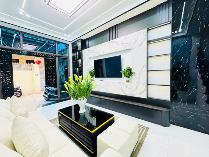 BÁN NHÀ VŨ TÔNG PHAN, THANH XUÂN. 45M2 4 TẦNG GIÁ 8,8 TỶ- Ô TÔ ĐỖ CỬA – NHÀ ĐẸP FULL NỘI THẤT