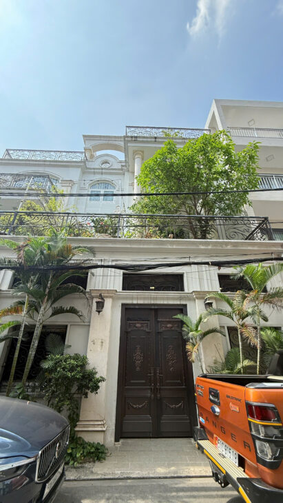 KHU VIP NGUYỄN THÁI BÌNH DT: 123M2 ( 5 X 25 ) – 4 TẦNG – 5PN – BTCT – HẺM NHỰA 6M THÔNG – HOÀN CÔNG