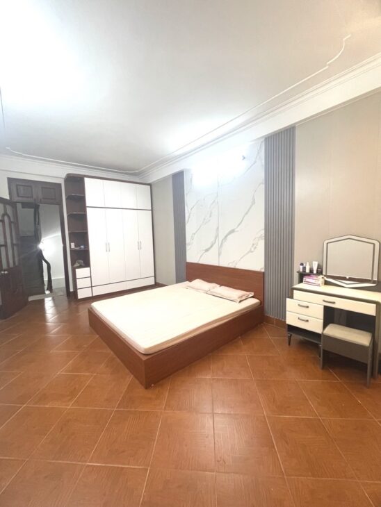 BÁN GẤP – NHÀ PHÁO ĐÀI LÁNG – 5 TẦNG- DT -33/36M2-MT3.5M GIÁ CHỈ 7.8 TỶ