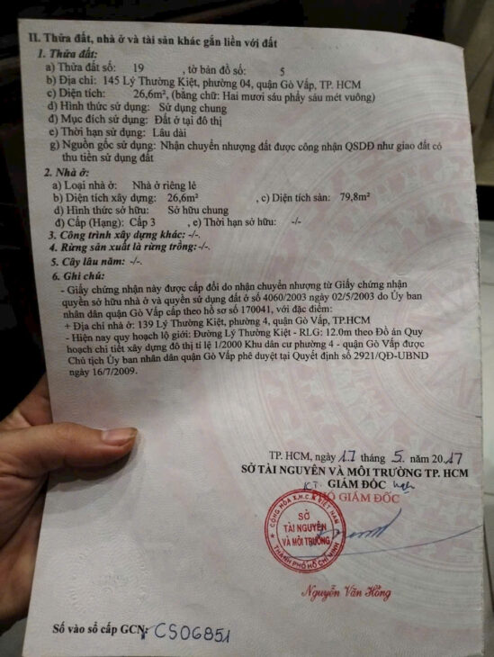 hạ giá còn 4,9 tỉ