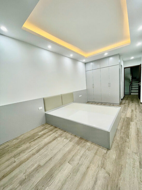 Siêu phẩm Phú Đô 6 tầng thang máy ngõ ô tô 7 chỗ vào nhà, mới tinh chưa ở
