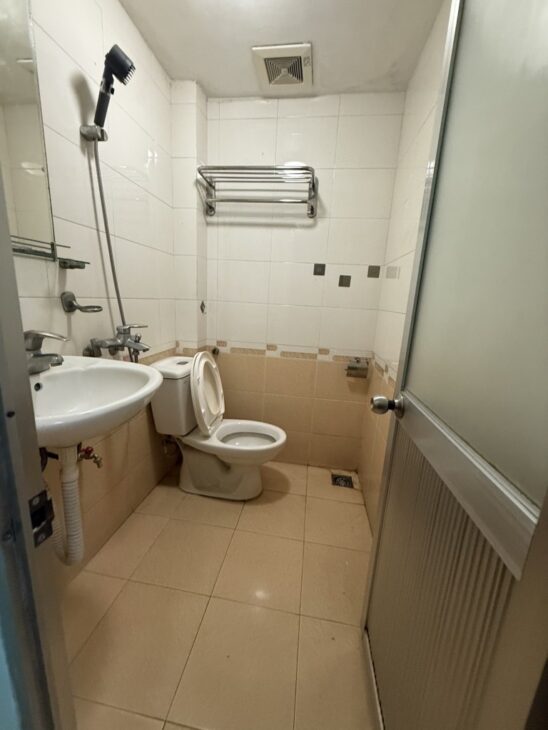 BÁN NHÀ -PHỐ TÔN ĐỨC THẮNG-5TẦNG -NHÀ ĐẸP Ở NGAY- Ô TÔ ĐỖ CỬA -KD