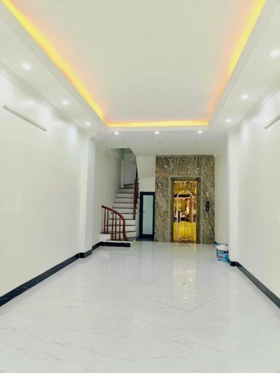 MẶT PHỐ LĨNH NAM KINH DOANH DỈNH 21 TỶ MẶT TIỀN 4M