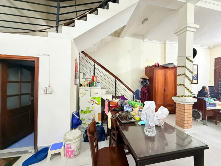 bán nhà mỹ đình , ngõ thông, mặt tiền rộng thênh thang . Xây CCMN cực đỉnh 50m x 3 tầng. Giá 11,6 tỉ