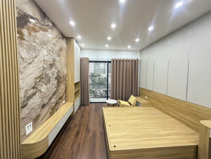 Nhà 5 tầng thang máy mặt ngõ kinh doanh phố Đội Cấn, Ba Đình, hai thoáng, 38m, 9.5 tỷ