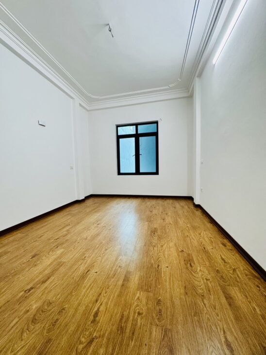 PHÂN KHÚC CỰC HIẾM – NHÀ ĐẸP Ở NGAY – 5 TẦNG – Ô TÔ CÁCH 15M – GẦN HỒ ĐỀN LỪ – 5.85 TỶ