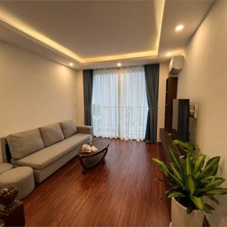 Bán Nhà 7 Tầng Thang Máy – 445 Lạc Long Quân – Dòng Tiền 70 Triệu/Tháng – Sổ Vuông – Chỉ 20.7 Tỷ!