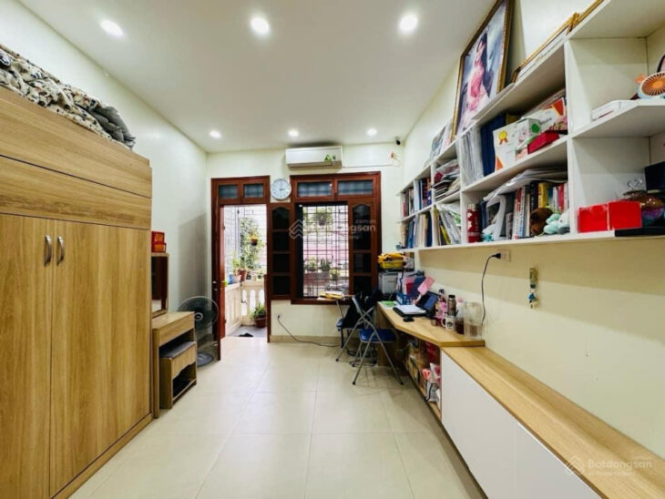 Phân lô Dương Văn Bé – lô góc 3 thoáng -45m2/5tầng – trên 12 tỷ – ô tô 7 chỗ đỗ cửa.