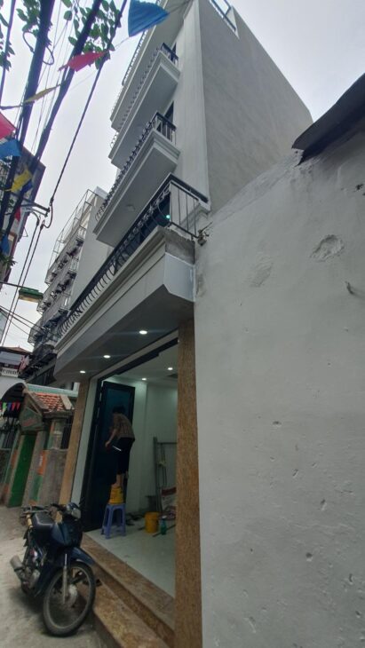 SIÊU PHẨM MẶT NGÕ – CỔ NHUẾ LÔ GÓC – 33M2 – 5 TẦNG – MT KHỦNG – Ô TÔ QUA NHÀ