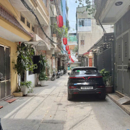 NHÀ TÂY SƠN, ĐỐNG ĐA, GẦN PHỐ, Ô TÔ QUA NHÀ, CHỈ 15.6 TỶ