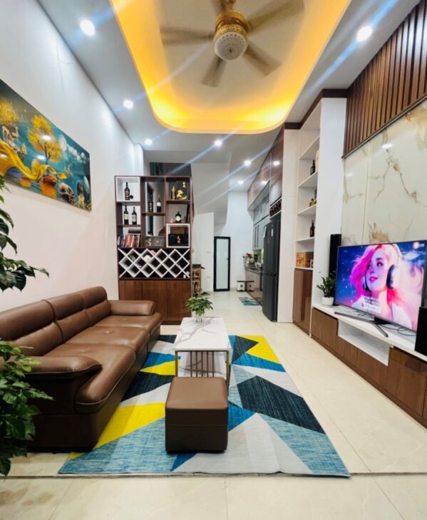 BÁN NHÀ KIM GIANG, THANH TRÌ, Ô TÔ ĐỖ CỔNG, GẦN PHỐ, MỚI ĐẸP Ở NGAY, SD 37M2, 7.4TỶ(CTL)