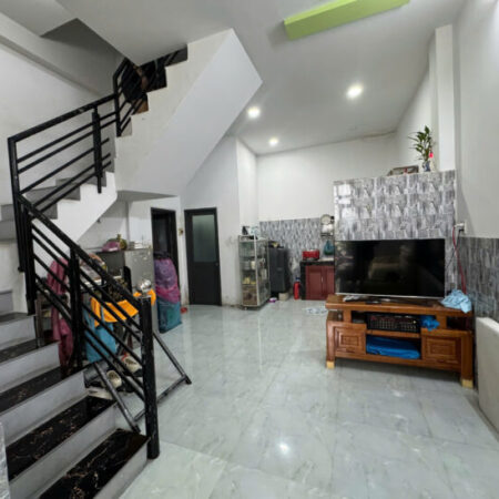 Bán nhà 3 tầng Tttp Biển Nha Trang tại hẻm Mai Xuân Thưởng , P. Vĩnh Hải ,Nha Trang , Khánh Hoà –