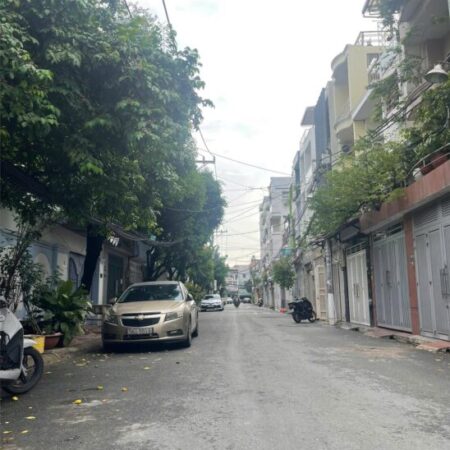 4.4×16, BÁN NHÀ 3 TẦNG, HẺM 12m, HOÀNG HOA THÁM, P12, TÂN BÌNH, NHỈNH 11 TỶ