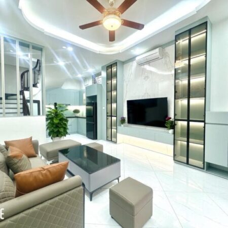 Bán nhà Trần Đại Nghĩa, ô tô đỗ cửa, lô góc, kinh doanh, 36m2, 10 tỷ