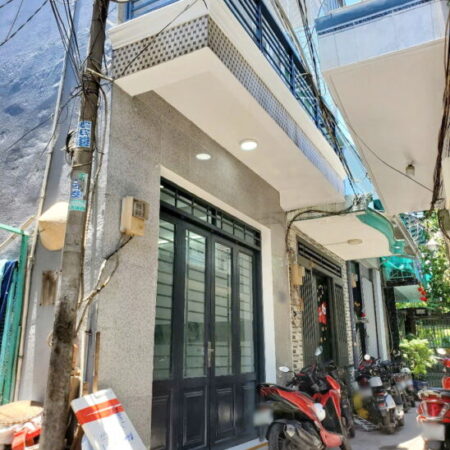 Bán nhà hẻm 779 đường QL50 Bình Hưng B/C, gần bến xe Q8