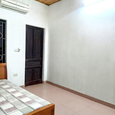 Bán nhà 3 tầng ô tô đỗ cửa Trịnh Đình Cửu, phường Định Công, Hoàng Mai, mặt tiền 4.9m