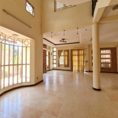 Bán biệt thự KDC Bình Hưng B/C ngay bến xe Q8