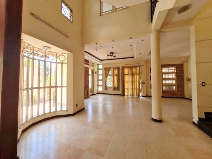 Bán biệt thự KDC Bình Hưng B/C ngay bến xe Q8