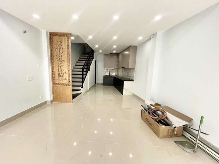 ???? Bán nhà mặt tiền Nguyễn Khuyến, Phường 12, Bình Thạnh – 40m² – 6 tầng – Giá chỉ nhỉnh 9 tỷ