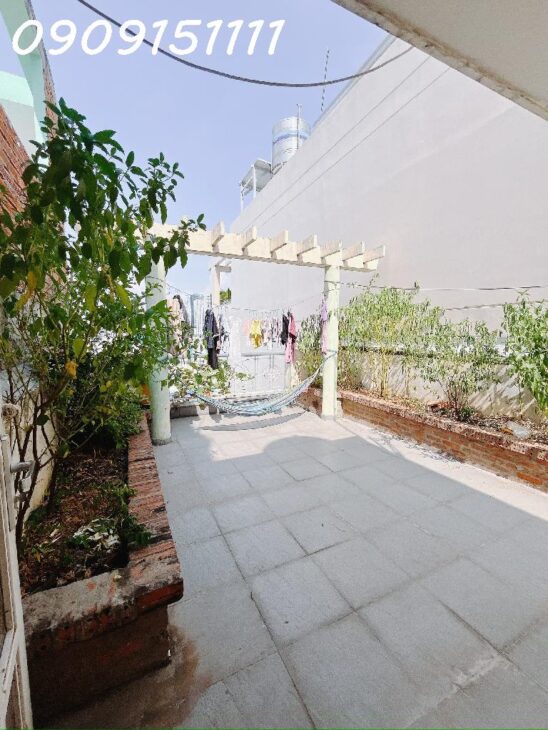 BÁN NHÀ 4 TẦNG- HẺM XE HƠI- QUẬN 7- KẾ KDC NAM LONG- 120M2- CHỈ NHỈNH 8 TỶ