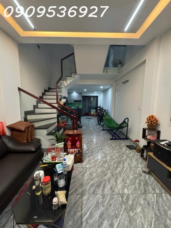 NHÀ MỚI Ở NGAY HXH 3 TẦNG – KIẾN TRÚC SƯ TỰ THIẾT KẾ – VÀO Ở NGAY KHÔNG CẦN SỬA