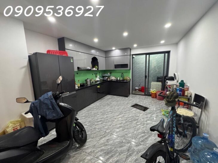 NHÀ MỚI Ở NGAY HXH 3 TẦNG – KIẾN TRÚC SƯ TỰ THIẾT KẾ – VÀO Ở NGAY KHÔNG CẦN SỬA