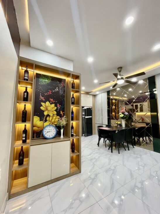 BÁN NHÀ KHU VIP PHAN XÍCH LONG- LÔ GÓC- NHÀ MỚI ĐẸP- PHONG CÁCH HIỆN ĐẠI