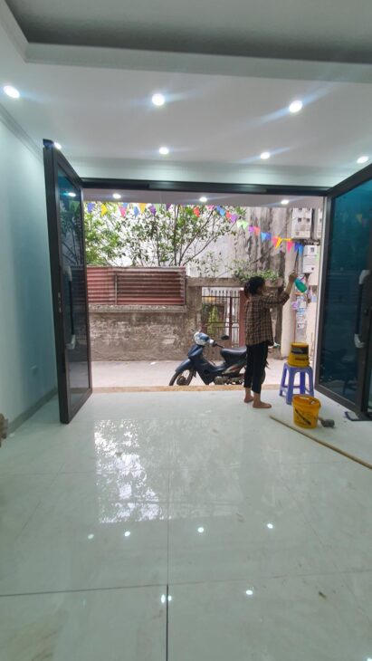 SIÊU PHẨM MẶT NGÕ – CỔ NHUẾ LÔ GÓC – 33M2 – 5 TẦNG – MT KHỦNG – Ô TÔ QUA NHÀ