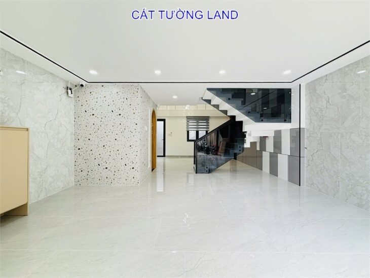 Nhà mới 5 tầng Full nội thất (5.5x15m), tại Phan Huy Ích, Phường 12. Giá chỉ 7.2 tỷ