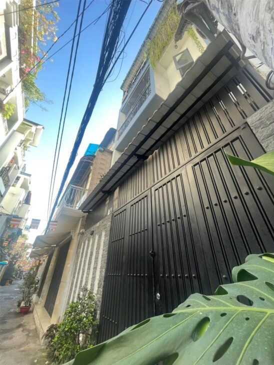 5.5x9m, BÁN NHÀ 4 TẦNG, HXH, TRƯỜNG CHINH, P12 TÂN BÌNH, NHỈNH 8 TỶ