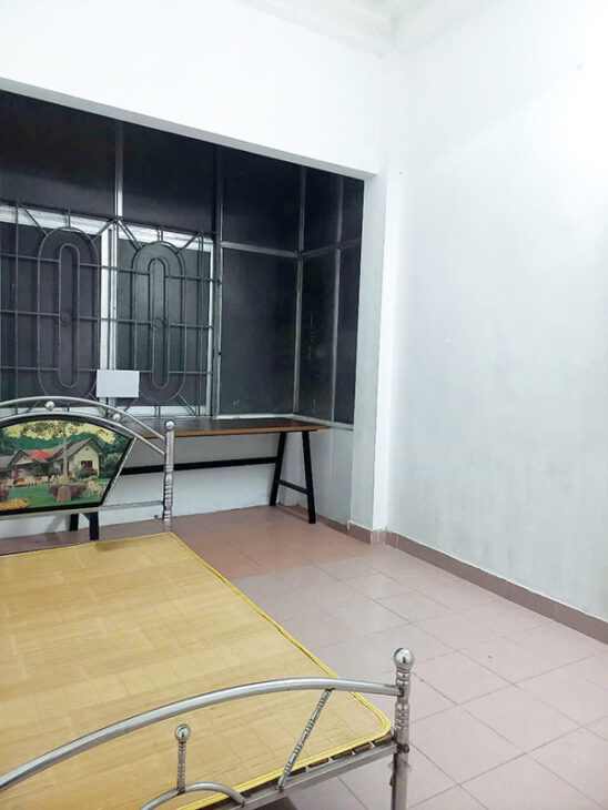 Bán nhà 3 tầng ô tô đỗ cửa Trịnh Đình Cửu, phường Định Công, Hoàng Mai, mặt tiền 4.9m
