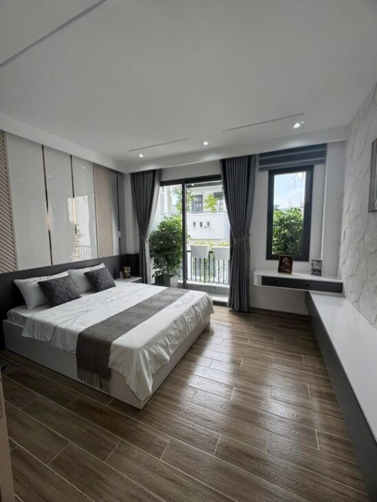 Nhà Mặt Tiền Thạnh Lộc 40 , 74m2 x 5 Tầng .Full Nội Thất Gía chỉ nhỉnh 6 tỷ