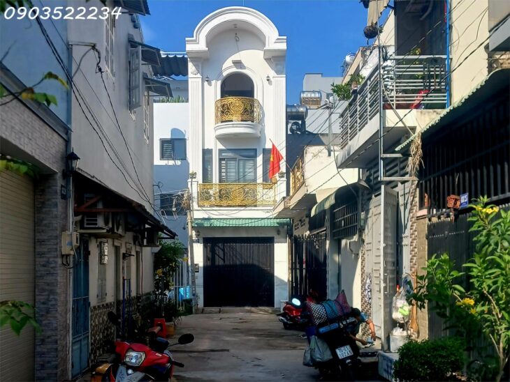 Bán nhà mặt phố Lã Xuân Oai, 4,8 tỷ, 52m2, 3PN, 2WC, Q9, HCM