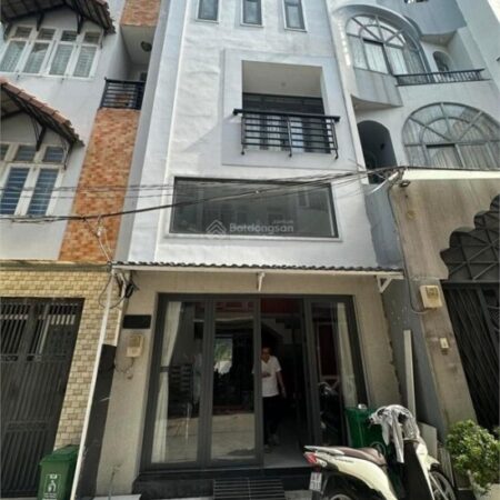 Trung tâm Quận 7 – 4 tầng – nở hậu nhẹ tài lộc – xe hơi tới nhà – full nội thất – 7x tỷ