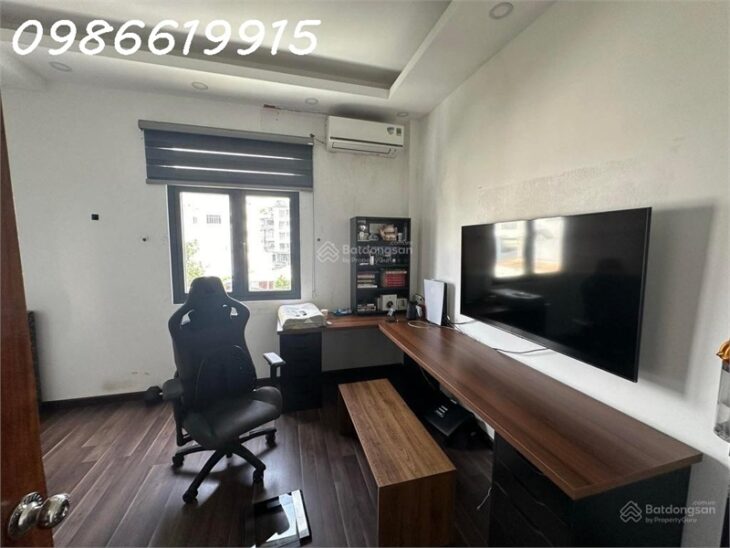 Trung tâm Quận 7 – 4 tầng – nở hậu nhẹ tài lộc – xe hơi tới nhà – full nội thất – 7x tỷ