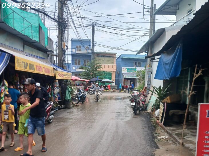 Bán nhà mặt phố tại Đường Số 6, Q9, HCM, giá cực chất 12,2 tỷ, 154m2