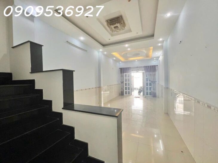 BÁN GẤP NHÀ KHU TÊN LỬA, BÌNH TRỊ ĐÔNG B, BÌNH TÂN – DIỆN TÍCH 82M² – 2 TẦNG – XE HƠI VÀO NHÀ – GIÁ