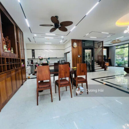 Bán nhà riêng tại phố Hoàng Quốc Việt Nghĩa Đô – Cầu Giấy – 90m MT5m – Ô Tô Vỉa Hè Kinh Doanh