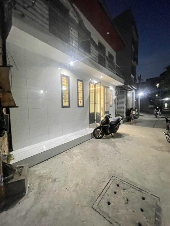 BÁN NHÀ MẶT TIỀN HỒ HỌC LÃM, HƯỚNG MẶT TRỜI MỌC, THOÁNG SÁNG, RỰC RỠ-41M2- 3,45TY3