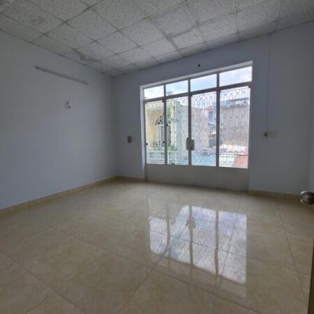 Bán nhà ngay chợ Phạm Văn Bạch, P12, Gò Vấp, 5x13m vuông vức, giá chỉ nhỉnh 4 tỷ còn bớt