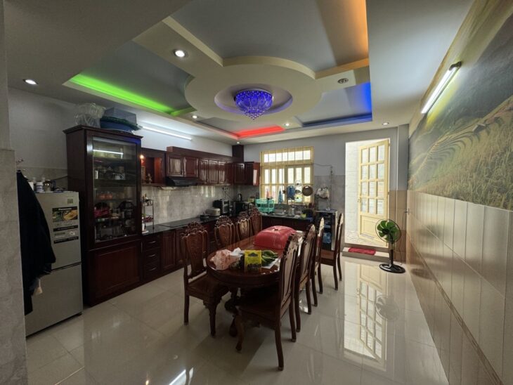 BÁN GẤP NHÀ MẶT TIỀN NGAY NGÃ TƯ BỐN XÃ – 5 TẦNG – 100M2 CHỈ 9 TỶ