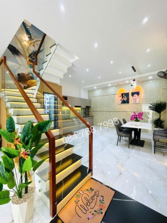 BÁN NHÀ 4 TẦNG, 5.7×8, 4 PHÒNG NGỦ, GÒ VẤP – GIÁ HỜI 6.5 TỶ – VỊ TRÍ VÀNG LÊ VĂN THỌ